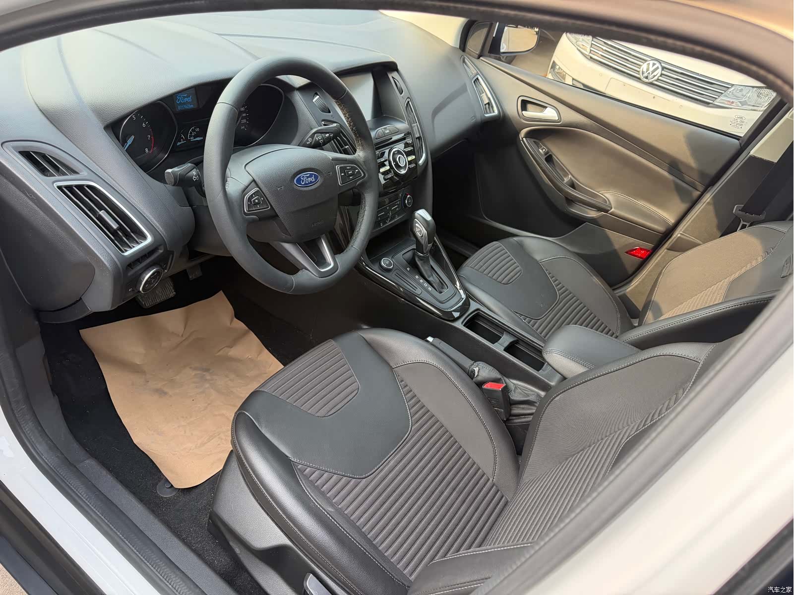 Ford Focus, 2016 7