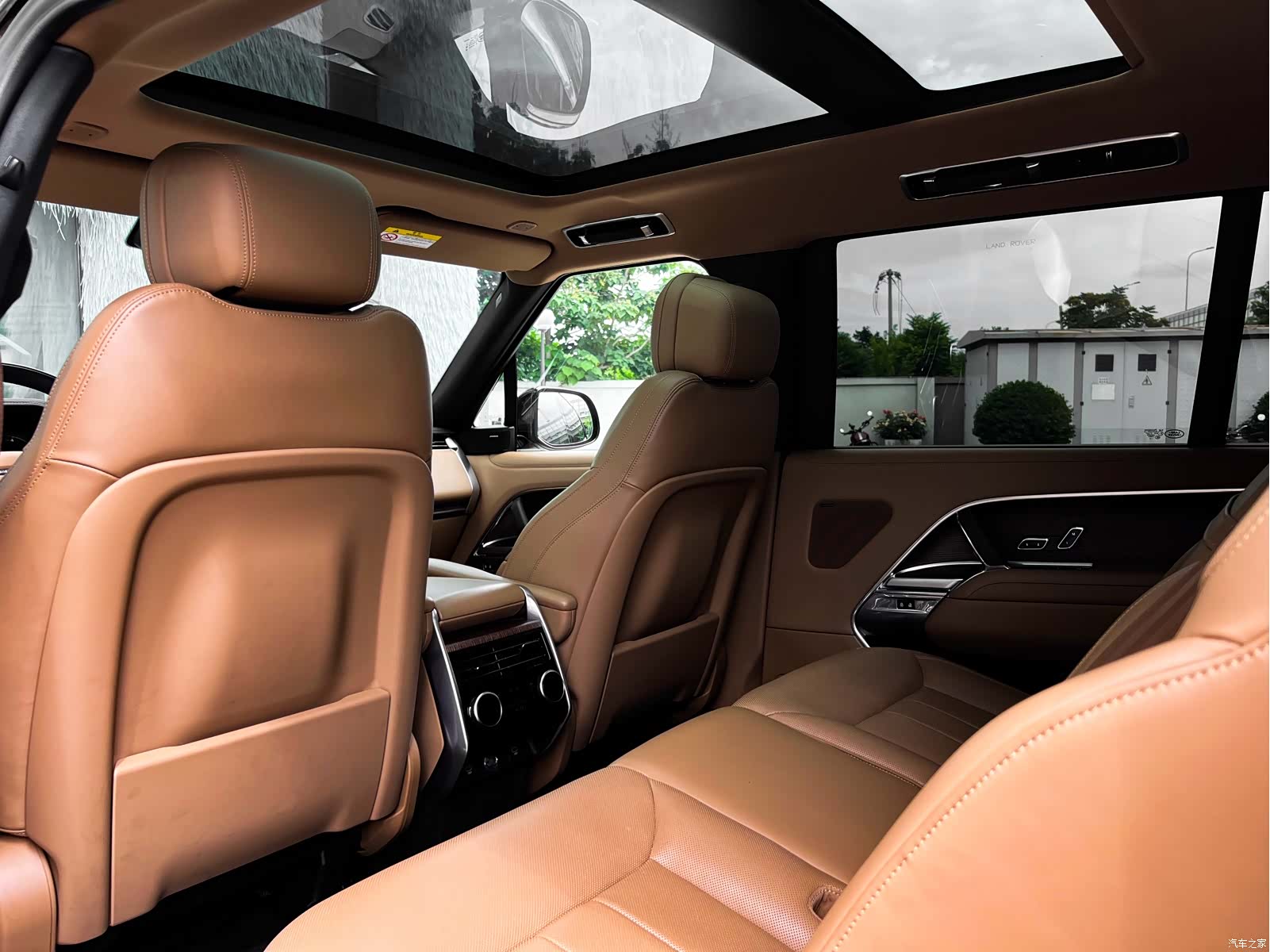 Land Rover Range Rover, 2024 13