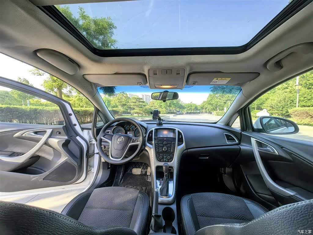 Buick XT, 2014 9