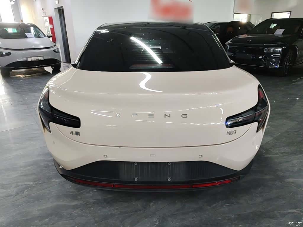 Xpeng Mona M03, 2024 6