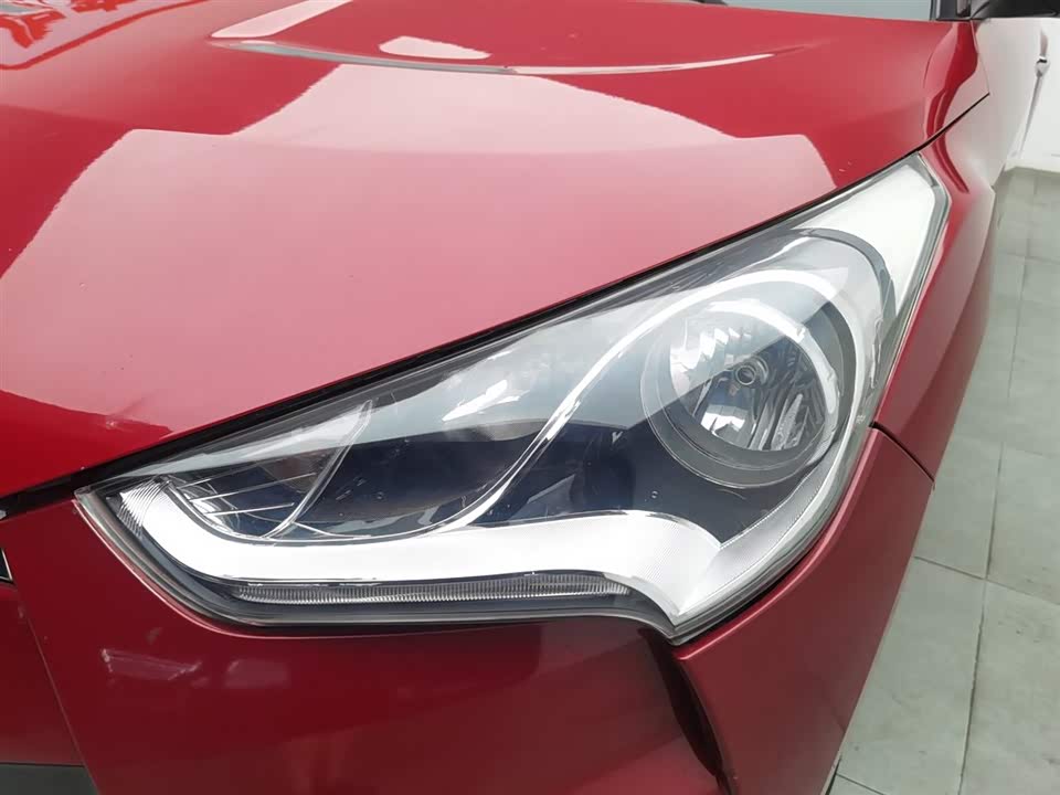 Hyundai Veloster