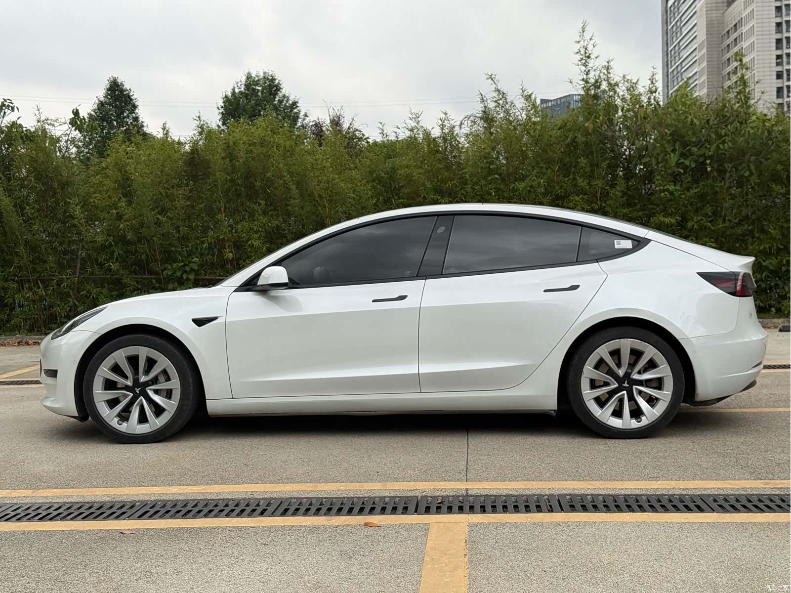 Tesla Model 3, 2021 10