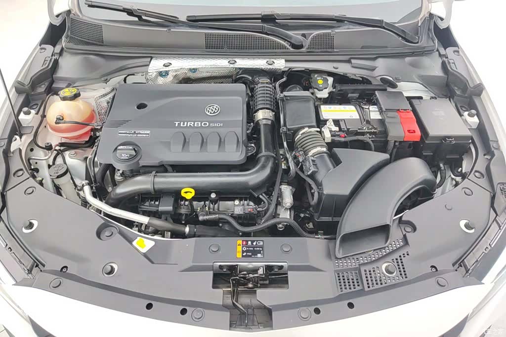 Buick Verano, 2024 10