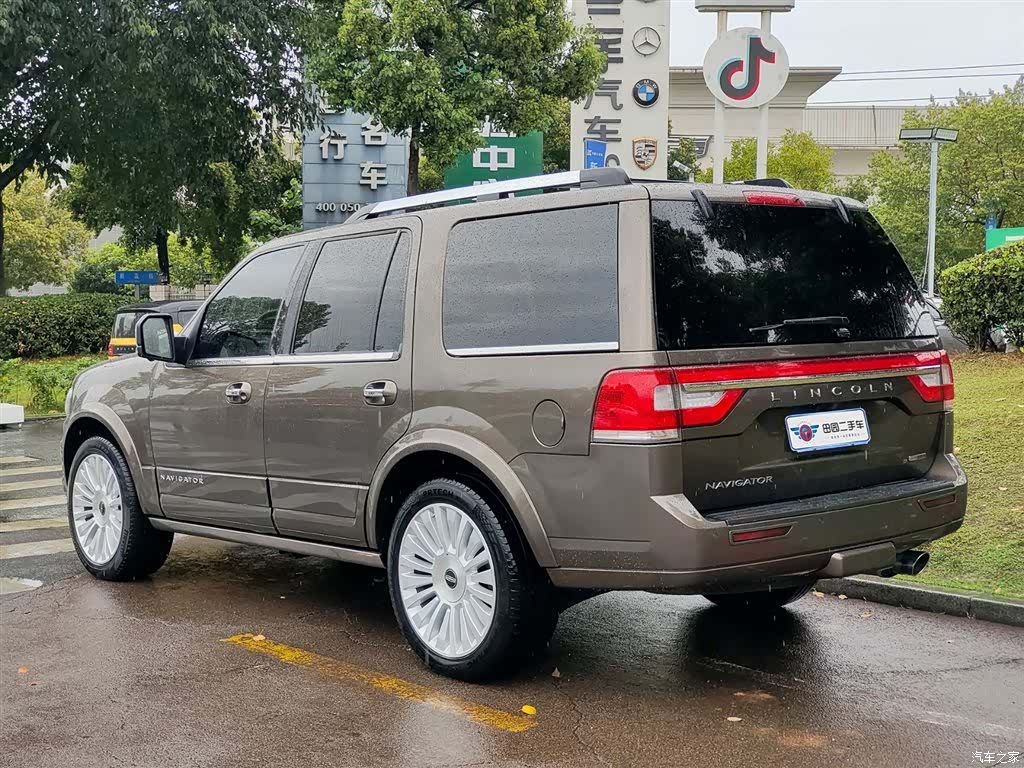 Lincoln Navigator, 2016 4