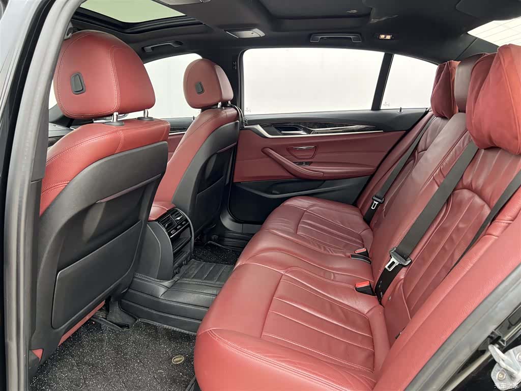BMW 5 Series, 2018 7