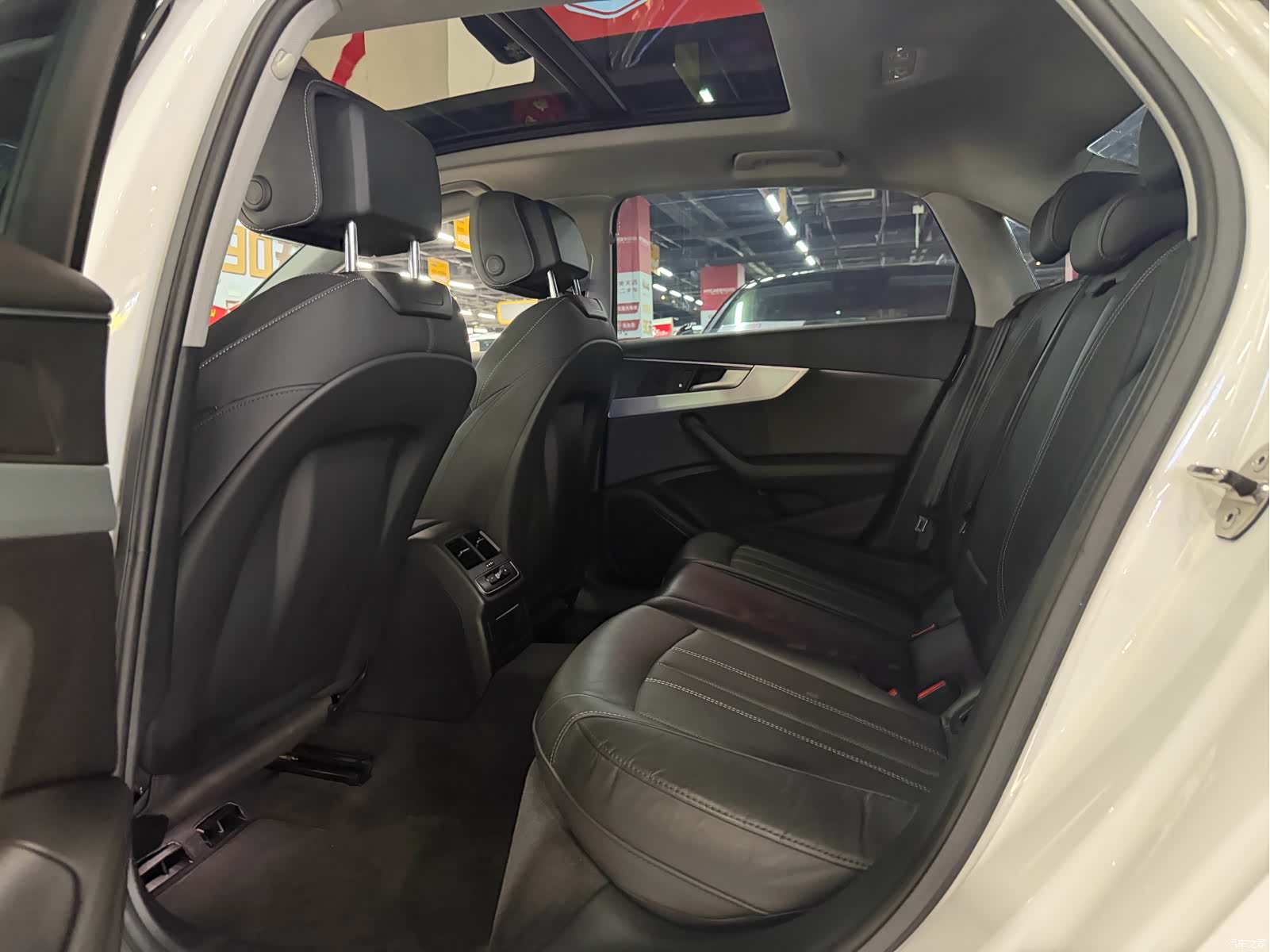 Audi A4L, 2021 13