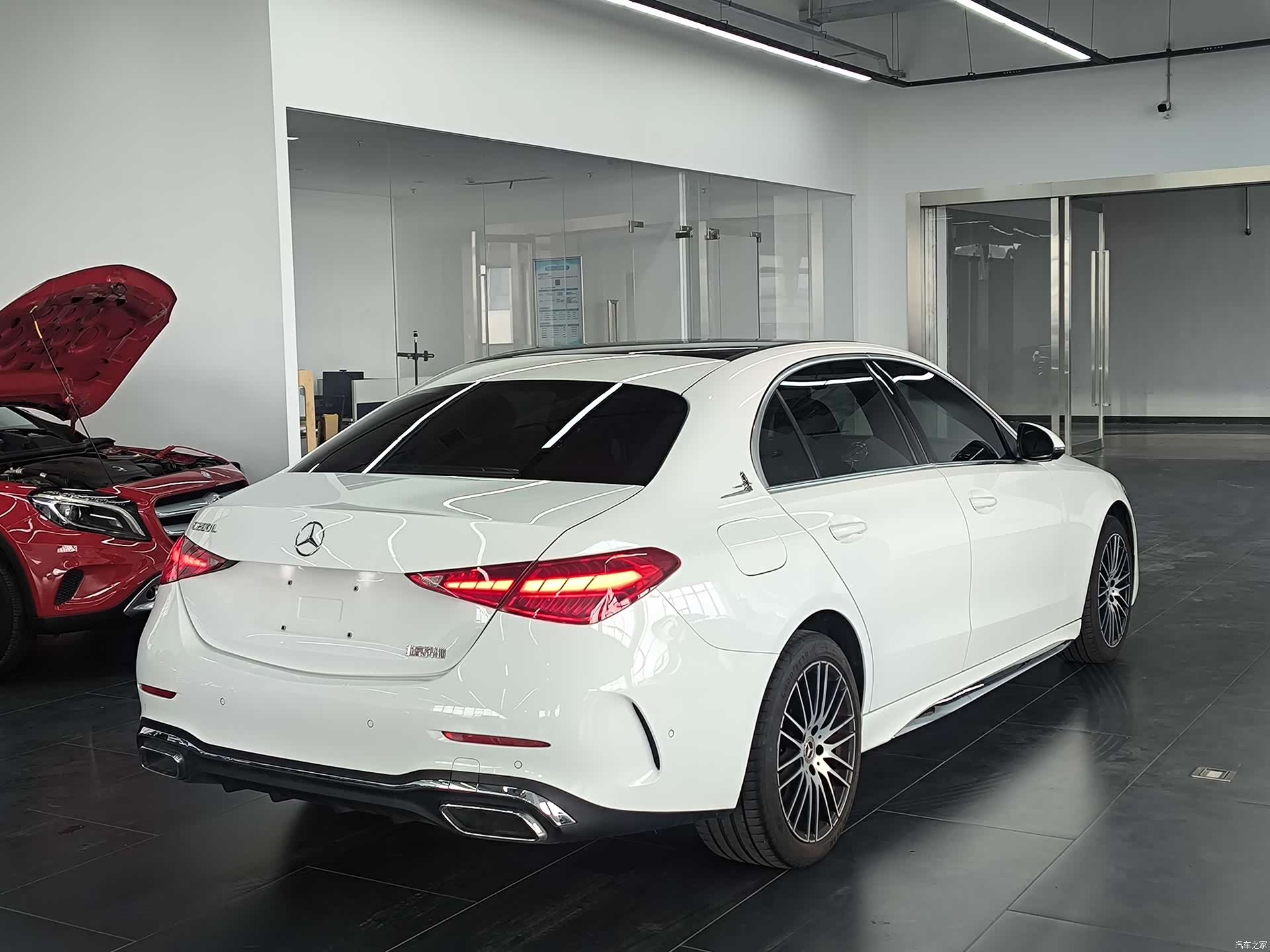 Mercedes-Benz C-Class, 2022 4