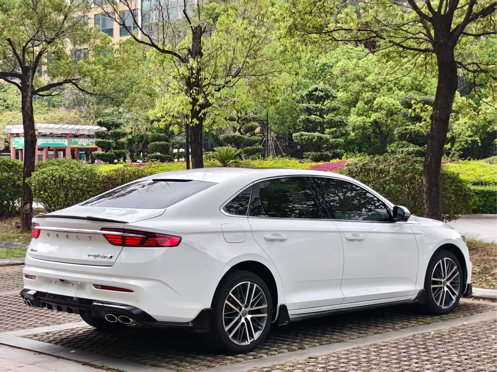 Geely Preface, 2024 16