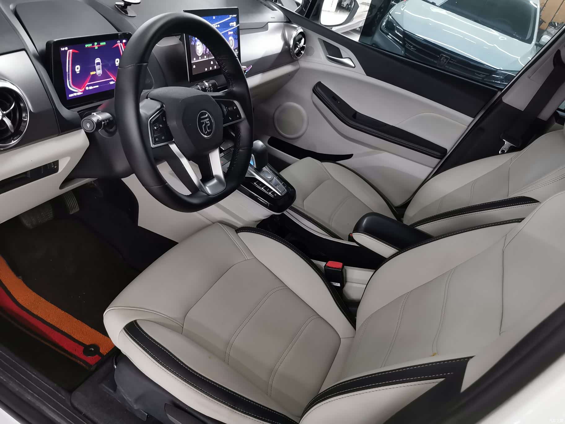 BYD Yuan, 2022 14