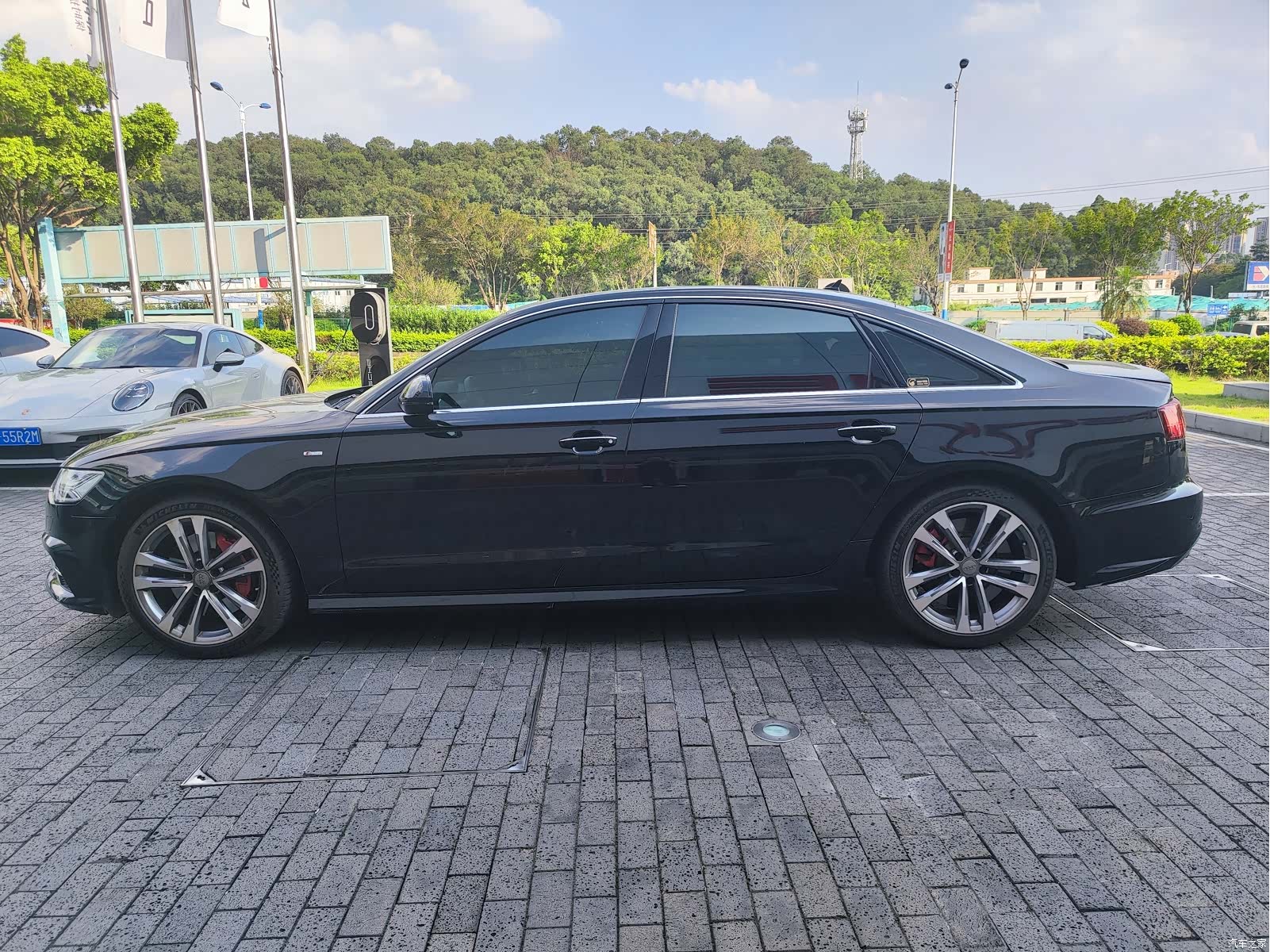 Audi A6L, 2018 все фото