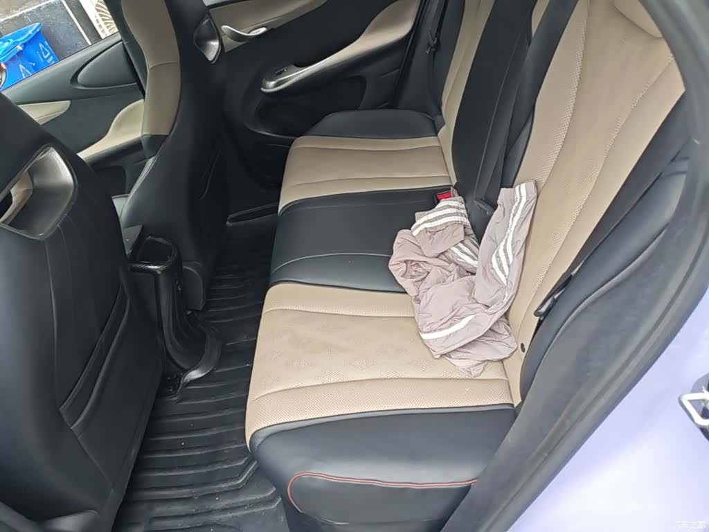 BYD Dolphin, 2023 17