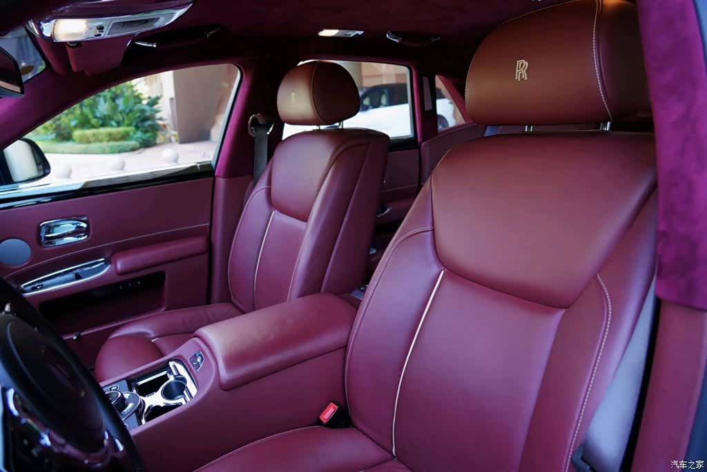 Rolls-Royce Ghost, 2018 12