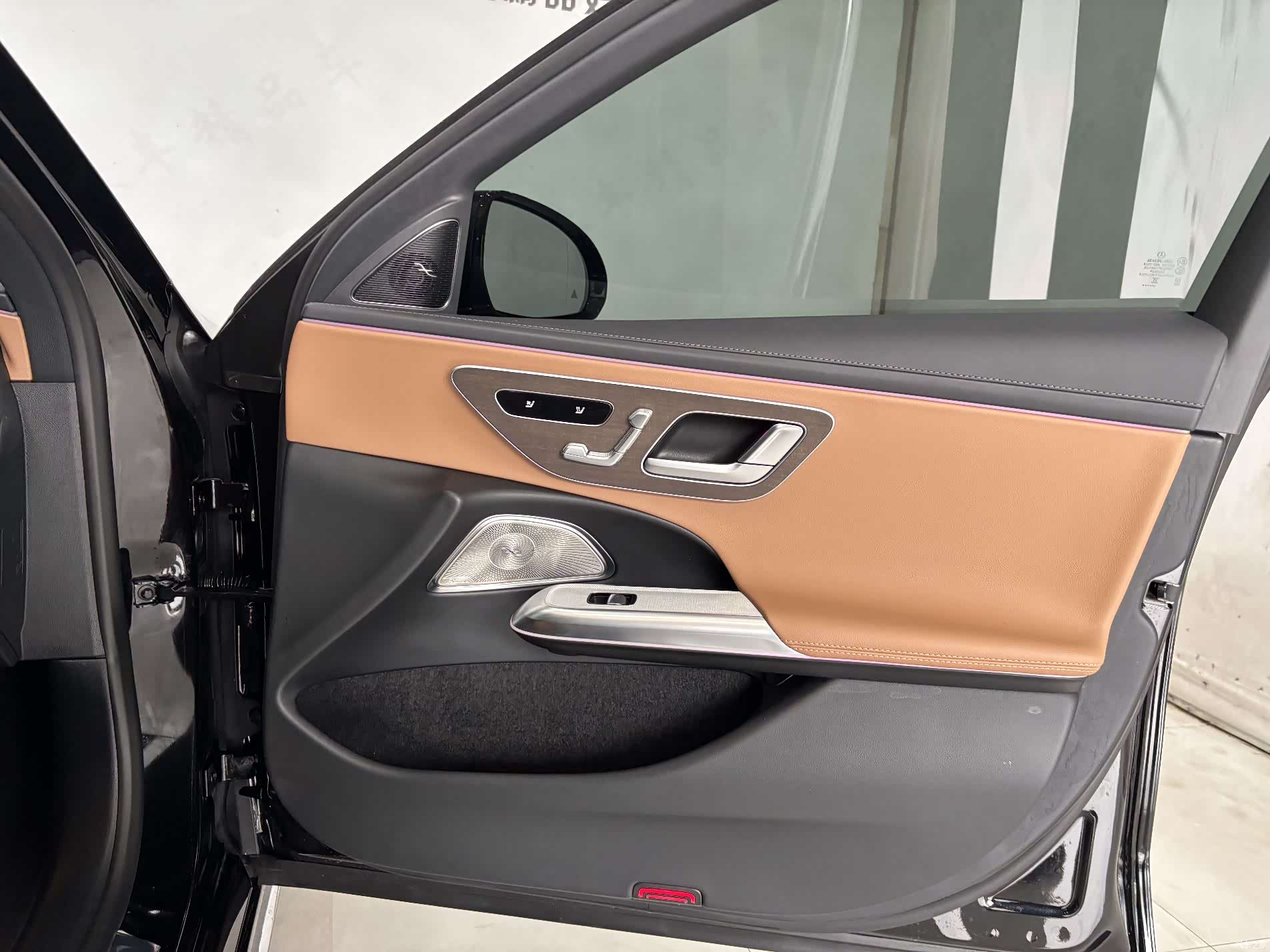 Mercedes-Benz E-Class, 2026 24