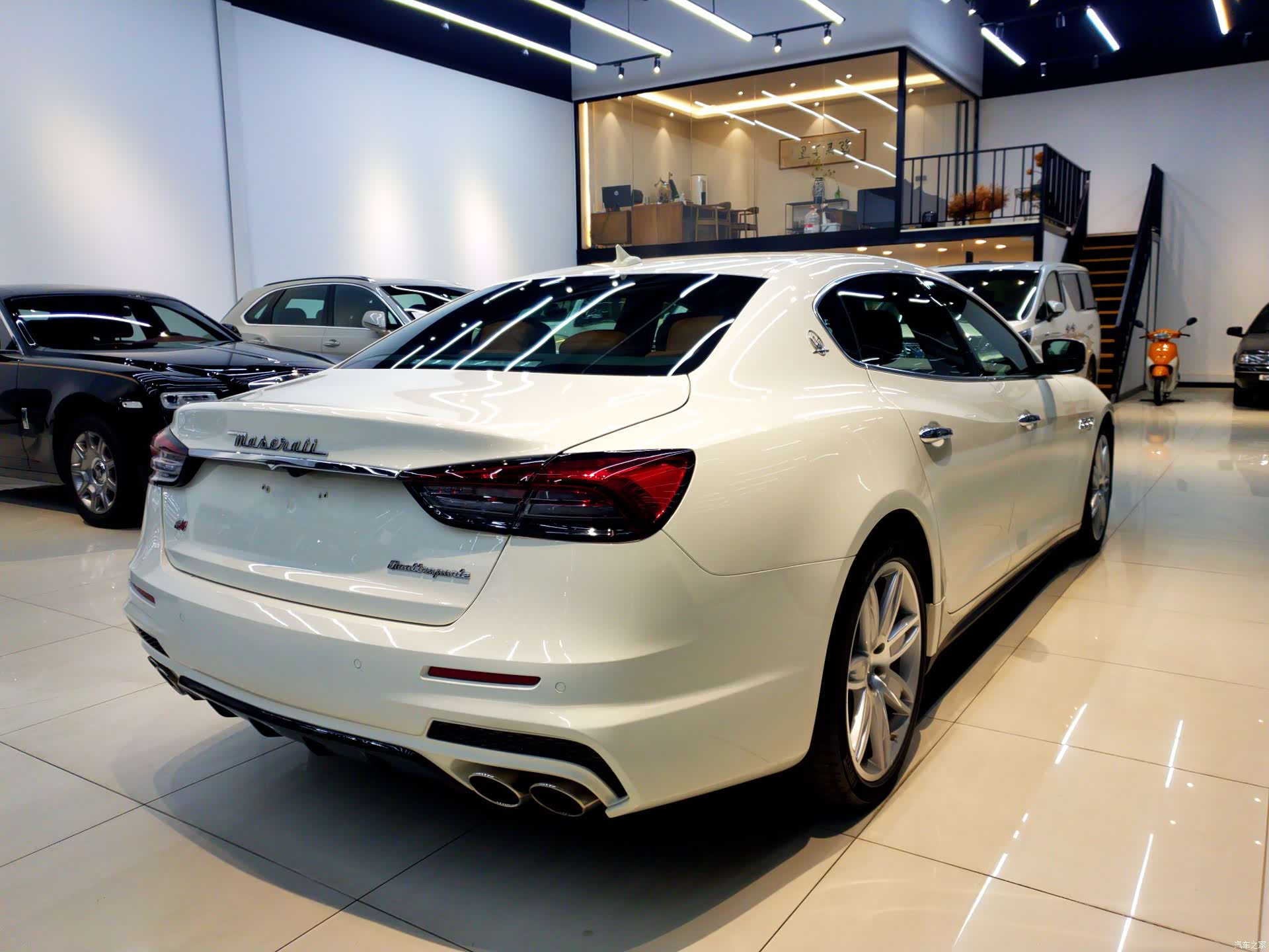 Maserati Q4, 2015 6