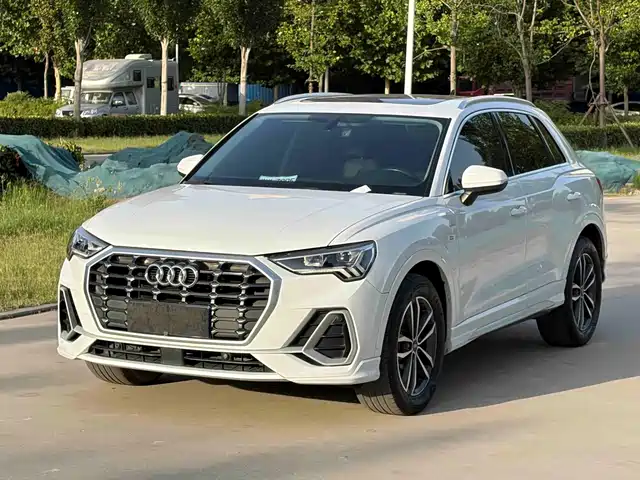 Audi Q3 2022 — купить из Китая под заказ