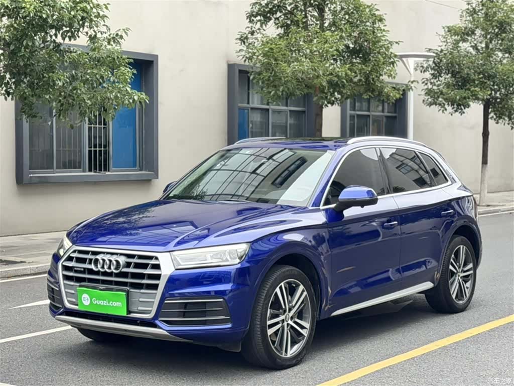 Audi Q5L, 2020 1