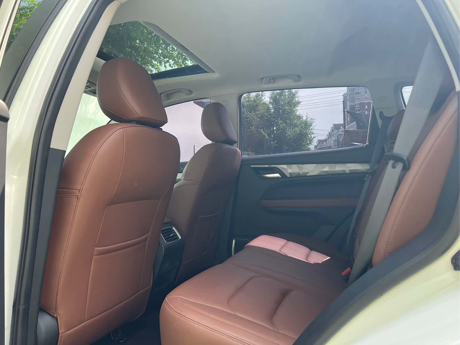 Geely X6, 2022 6