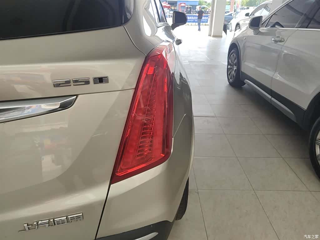 Cadillac XT5, 2017 8