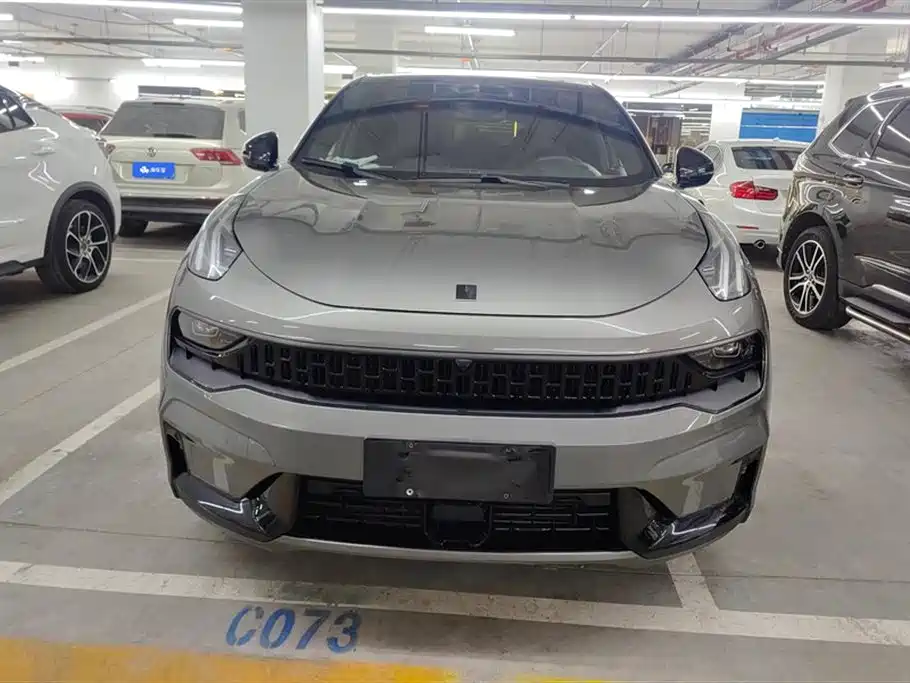 Lynk & Co 05