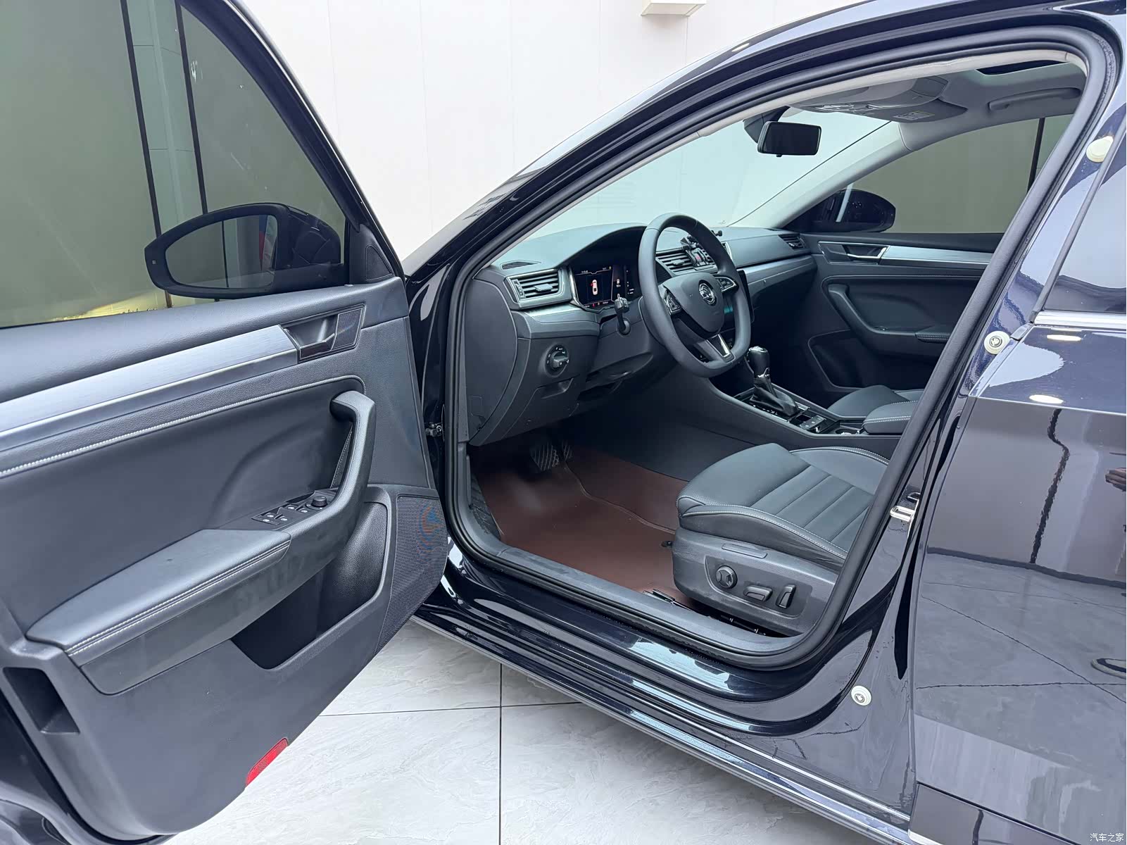Skoda Superb, 2024 7