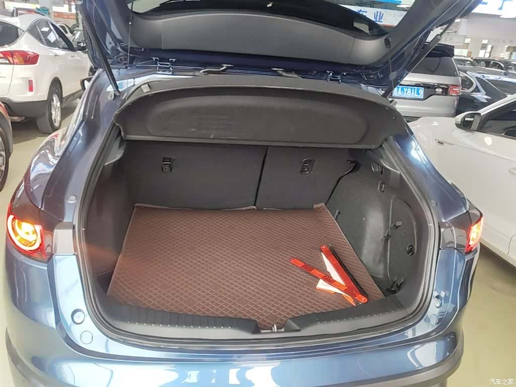 Mazda CX-4, 2021 19