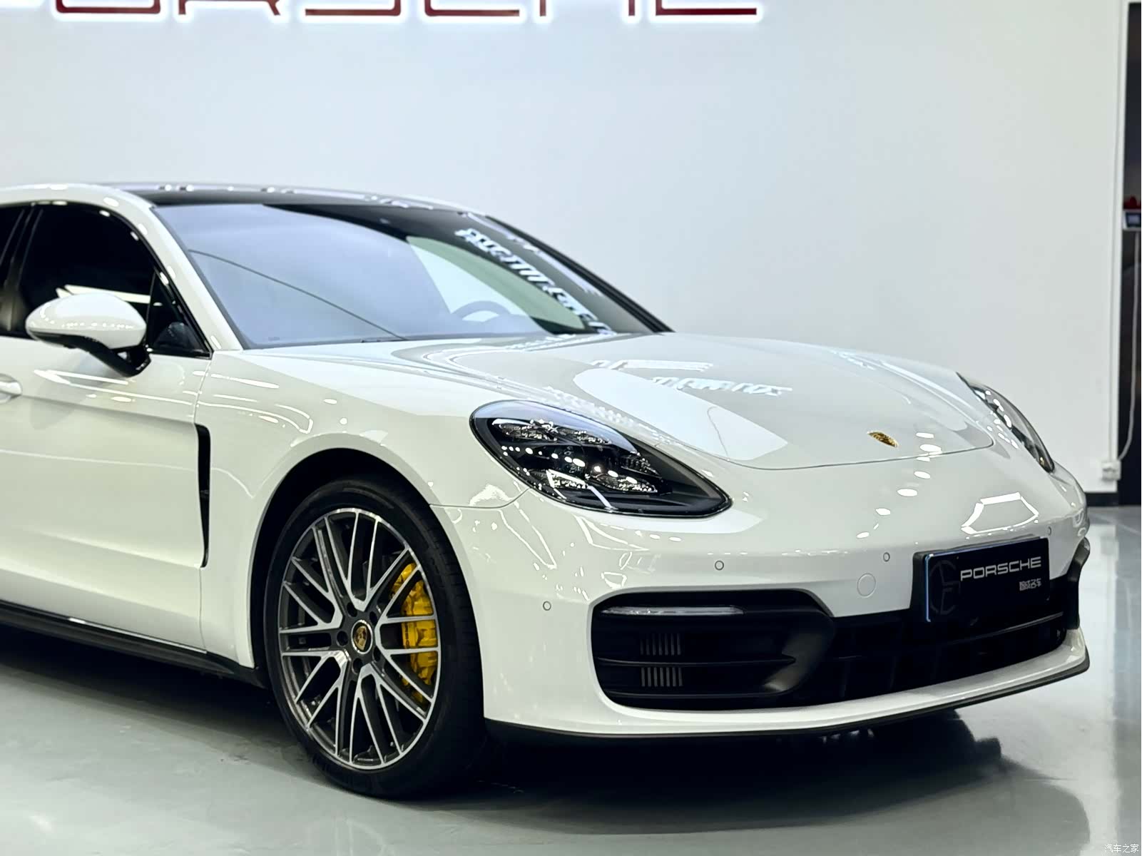 Porsche Panamera, 2023 11