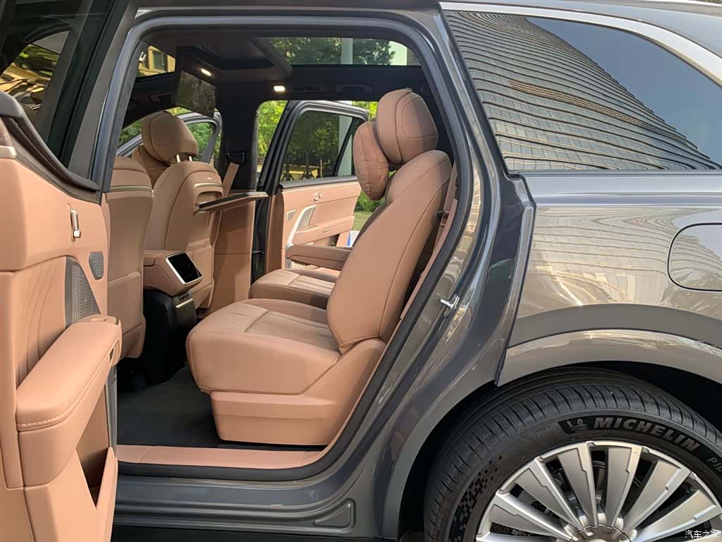 NIO L90, 2025 18