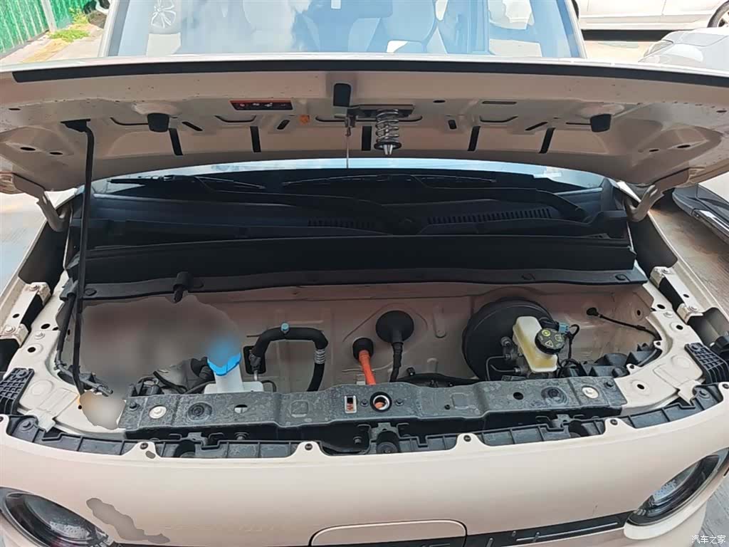 Geely Panda, 2025 20