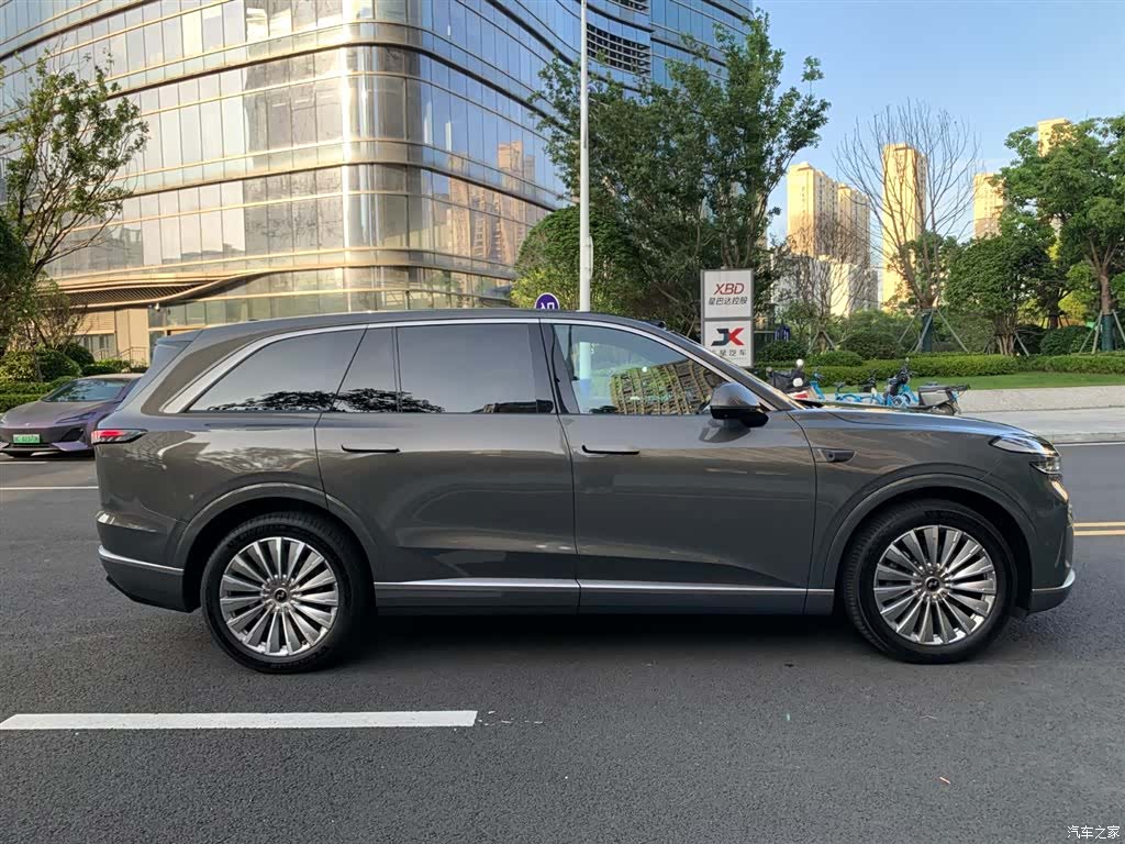 NIO L90, 2025 10