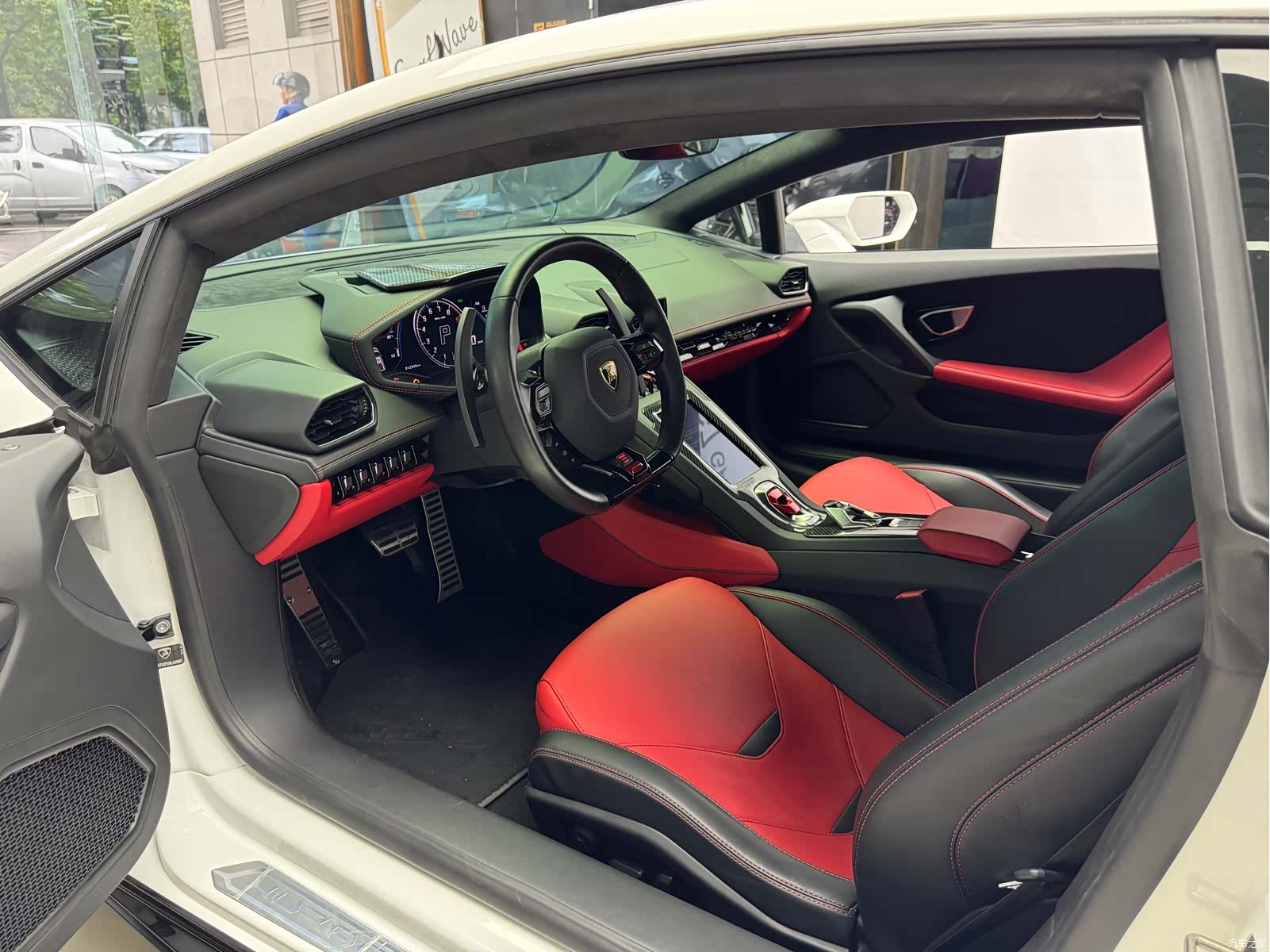 Lamborghini Huracán, 2022 11