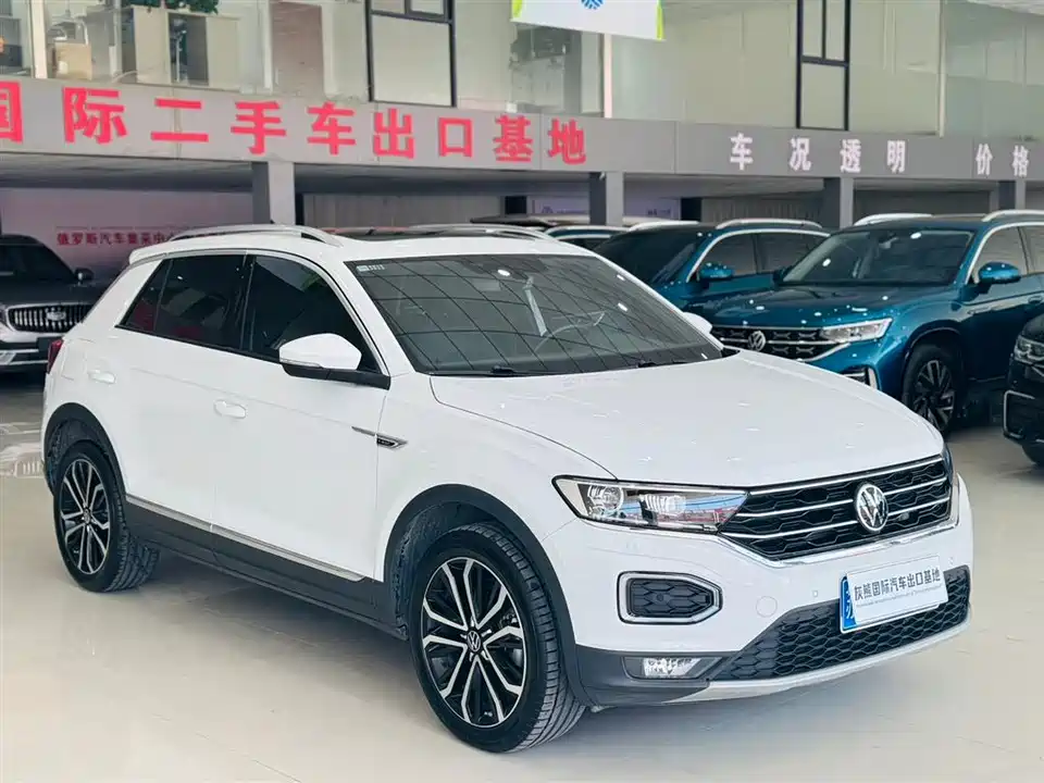 Volkswagen T-ROC exploring Songs