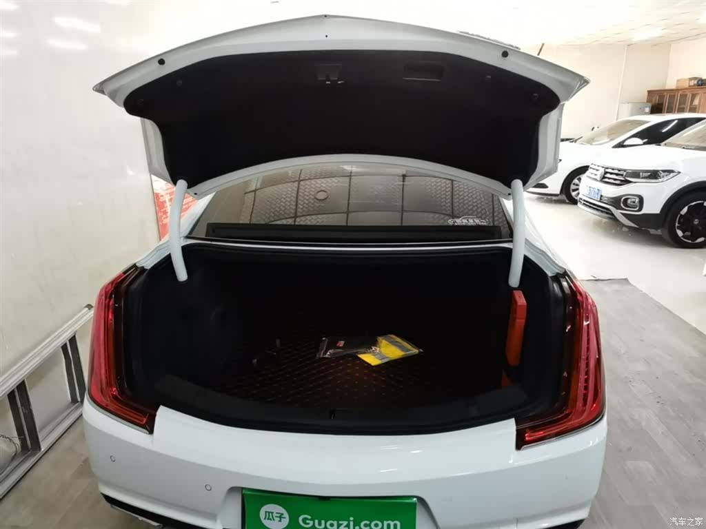 Cadillac XTS, 2019 19
