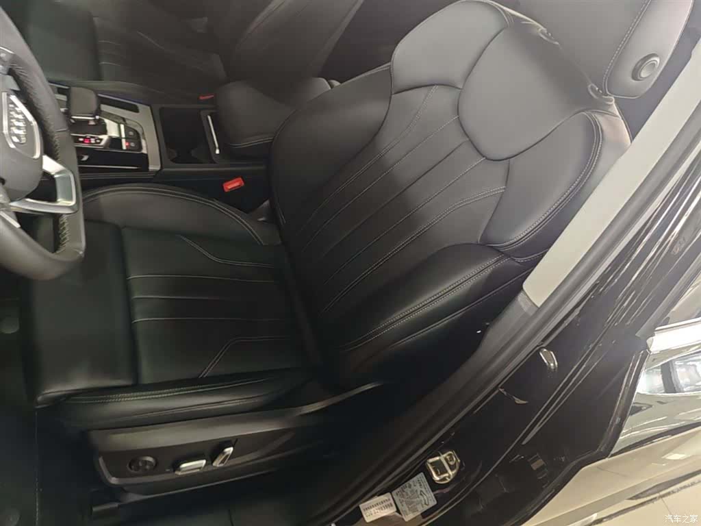 Audi Q5L, 2024 15
