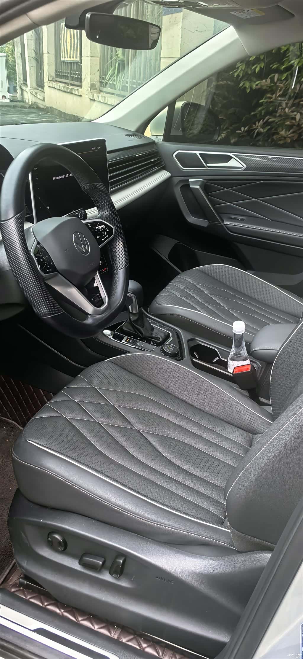 Volkswagen Tiguan L, 2022 25