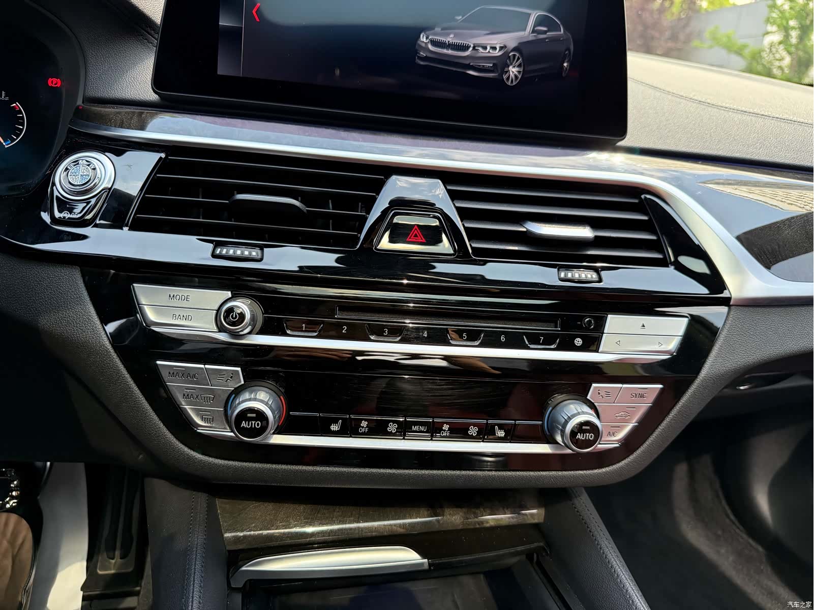 BMW 5 Series, 2019 13