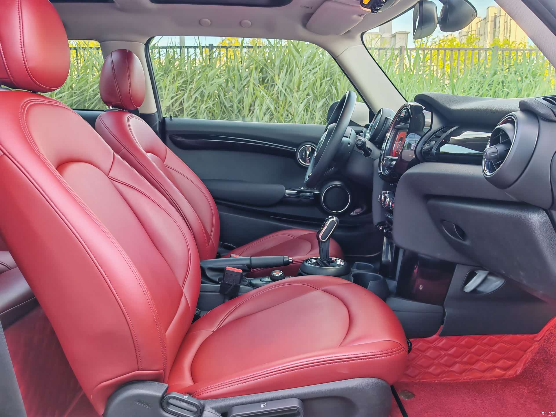 Mini ONE, 2021 20