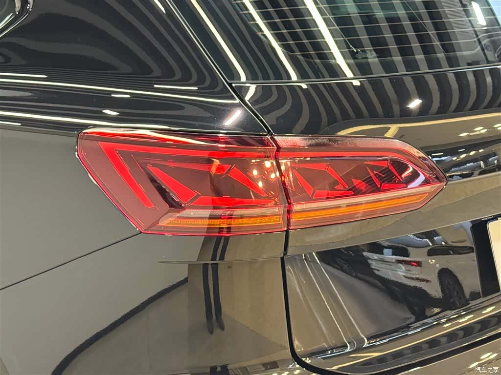 Volkswagen Touareg, 2023 9