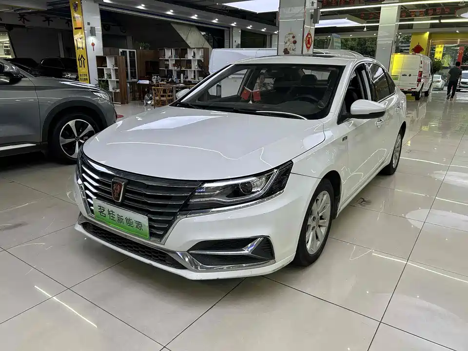 Roewe i6