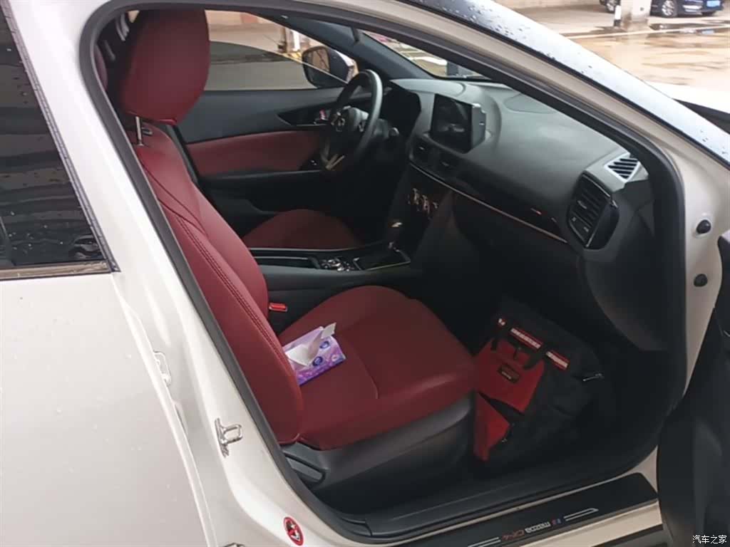 Mazda CX-4, 2021 25