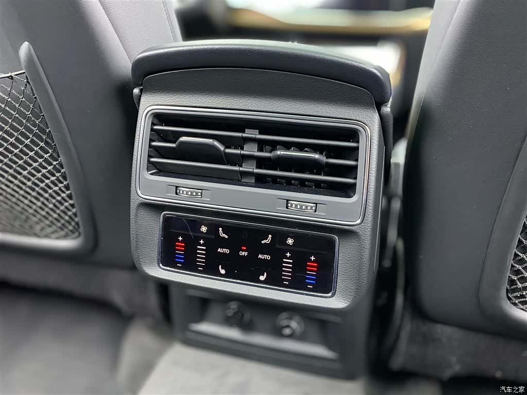 Audi Q7, 2022 25
