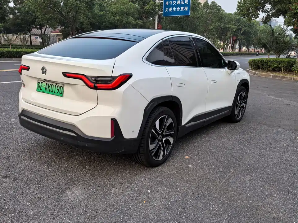 NIO EC6