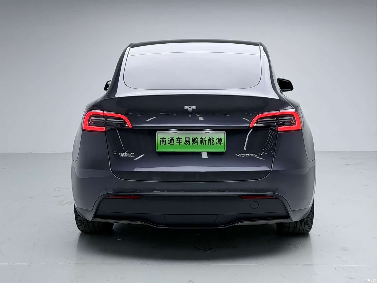 Tesla Model Y, 2023 16