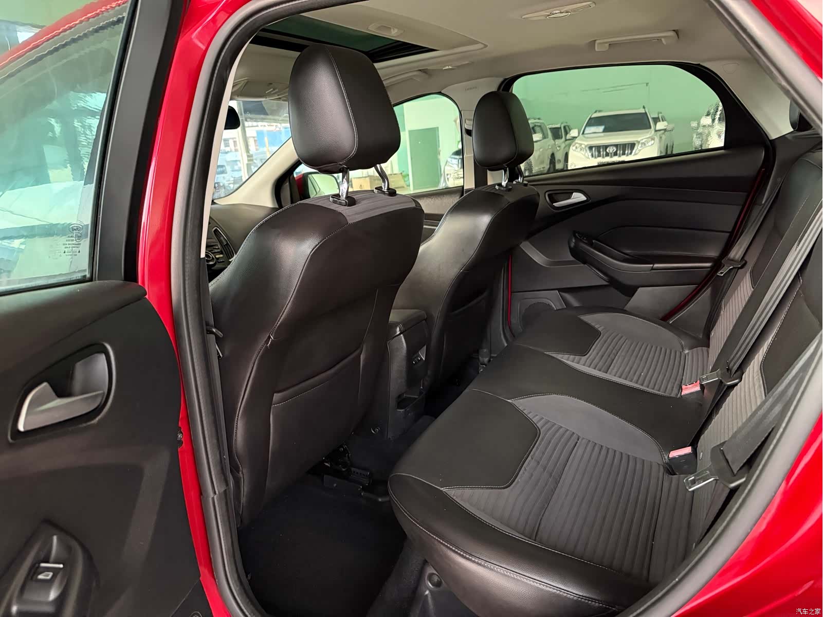 Ford Focus, 2016 8