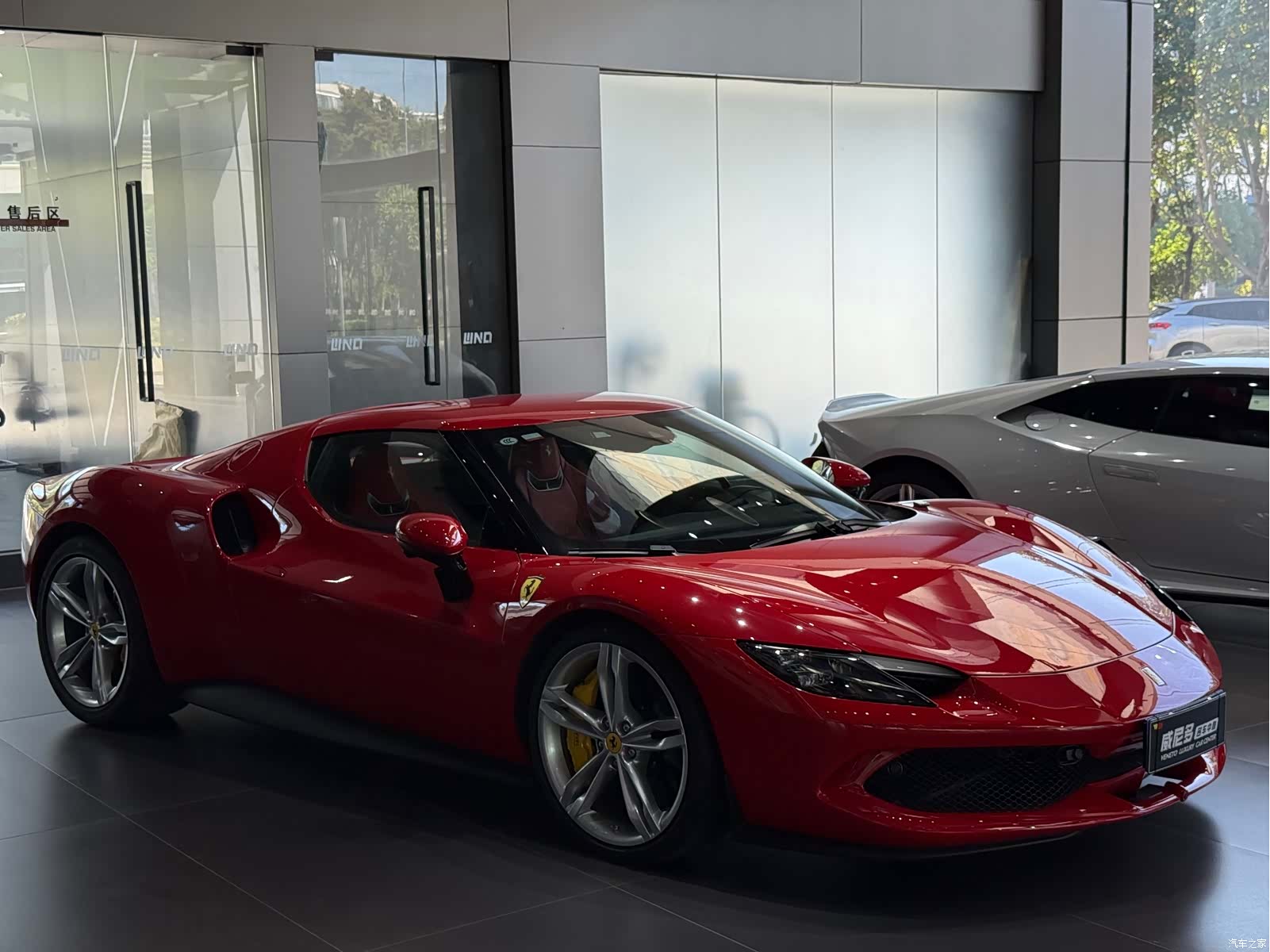Ferrari 296, 2024 3