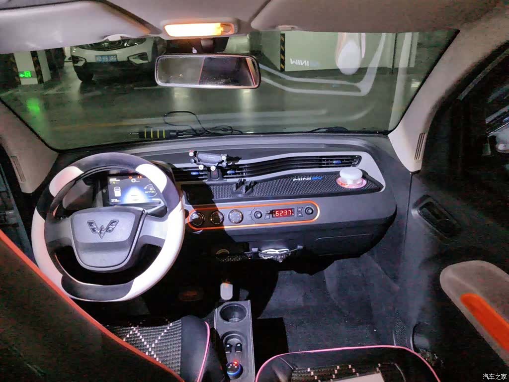 Wuling MINIEV, 2021 13