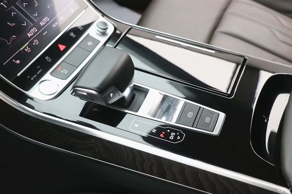 Audi A8L, 2018 14