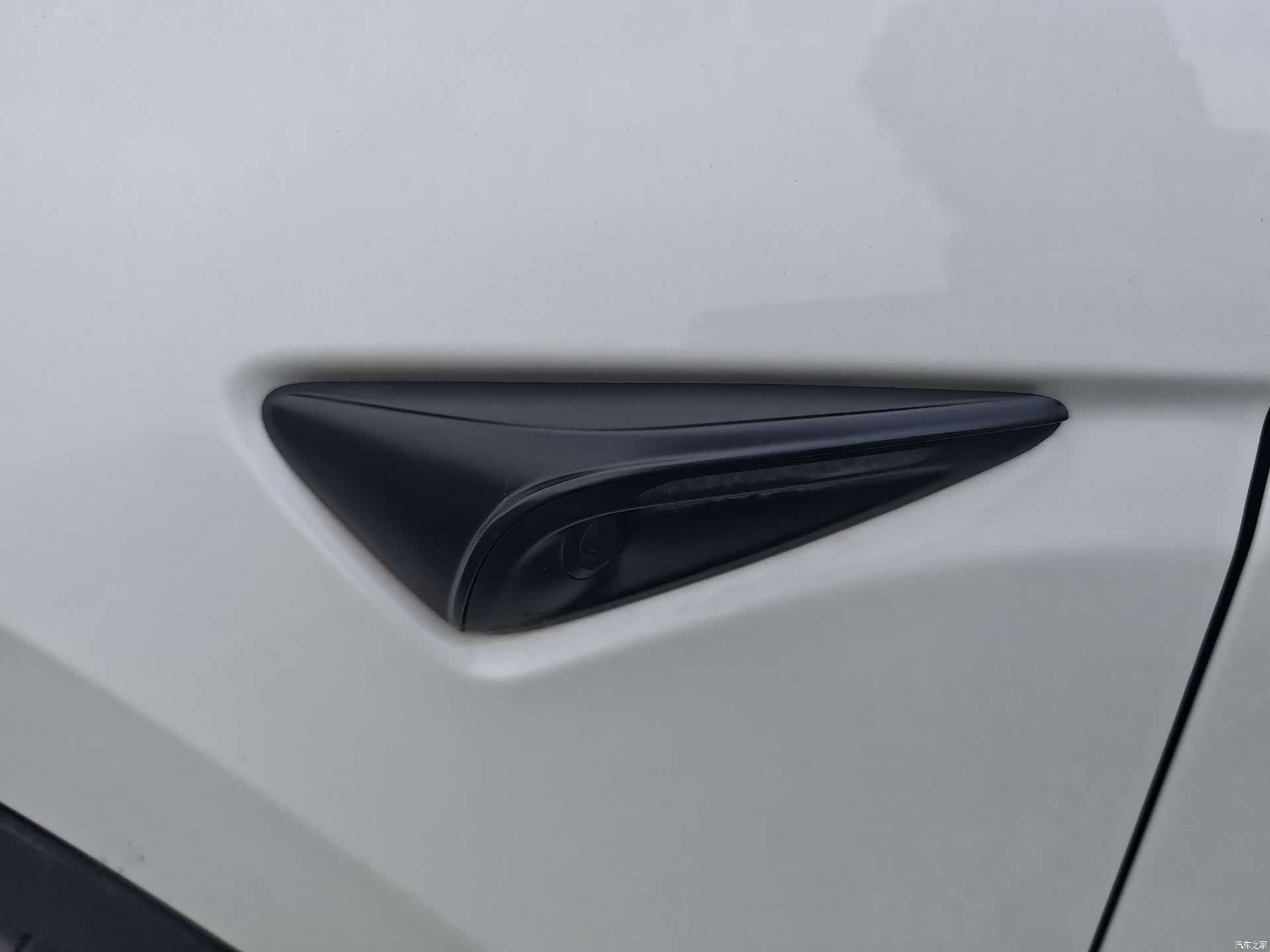 Tesla Model Y, 2024 15