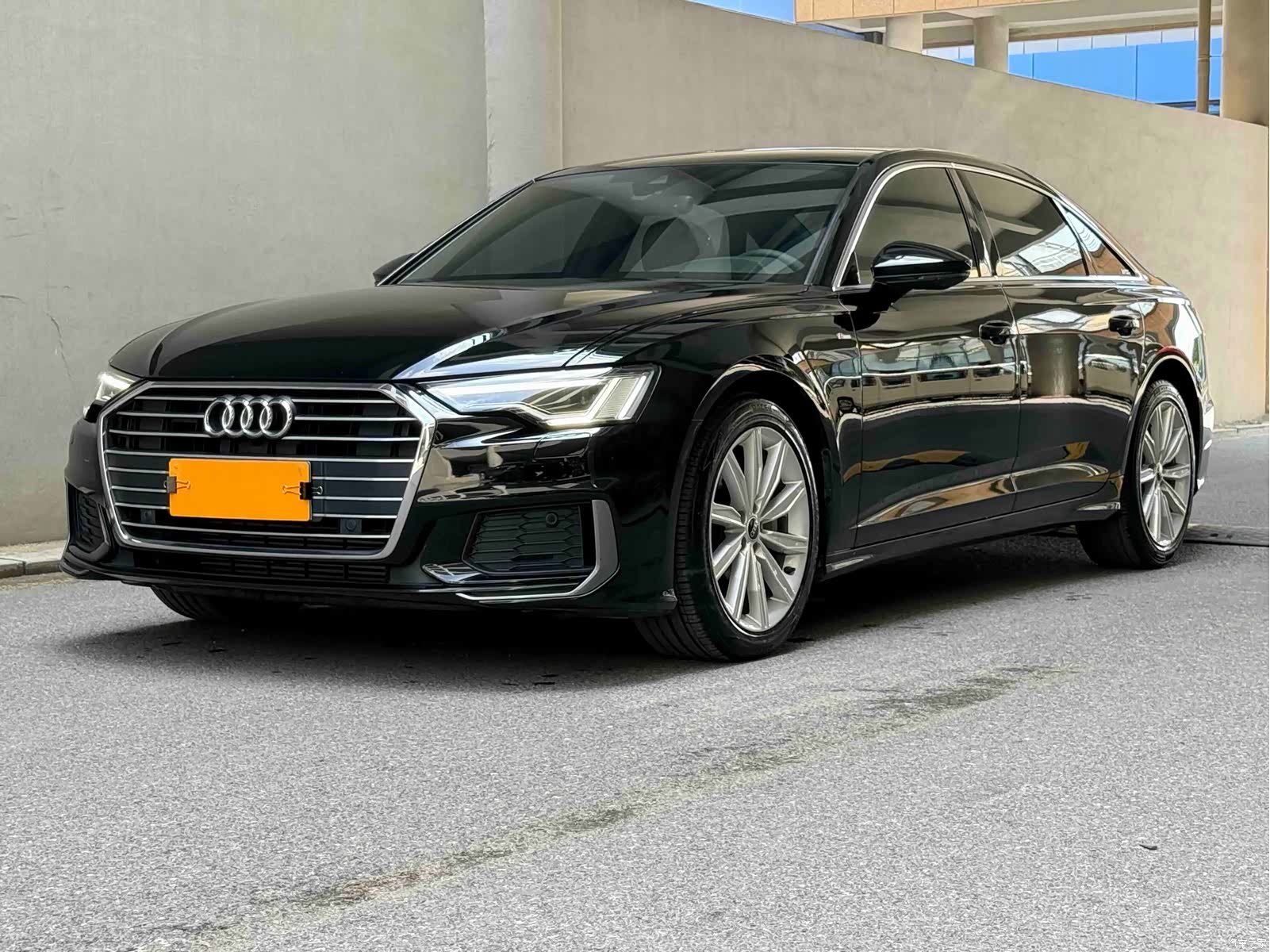 Audi A6L, 2022 1