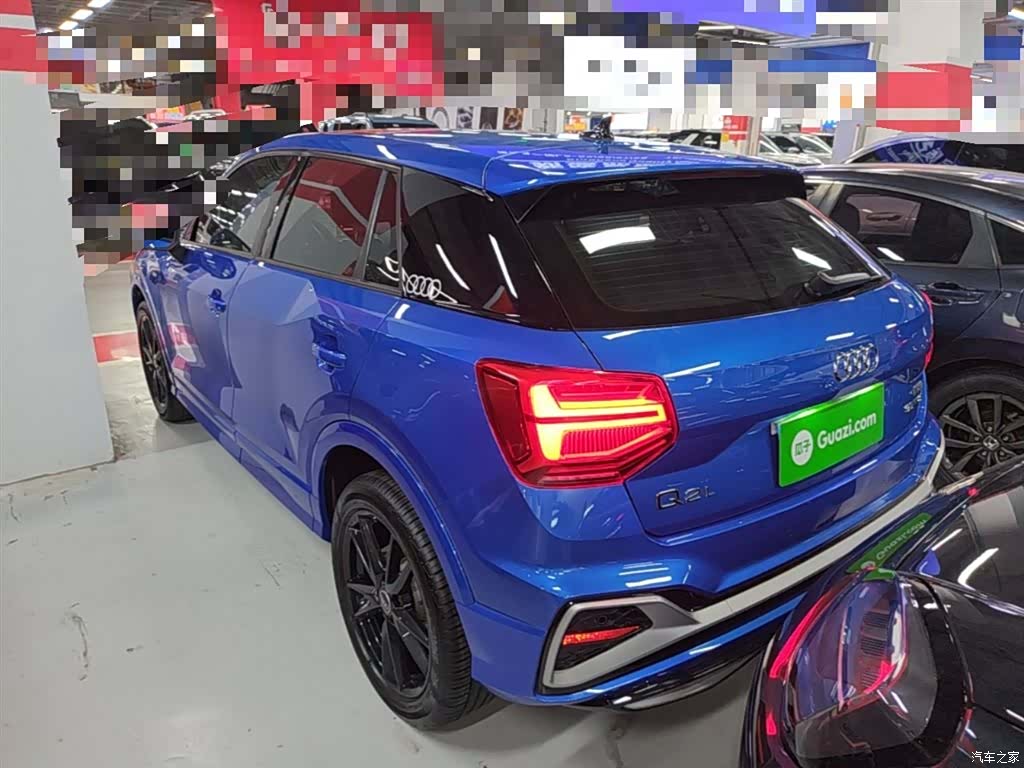 Audi Q2L, 2022 все фото