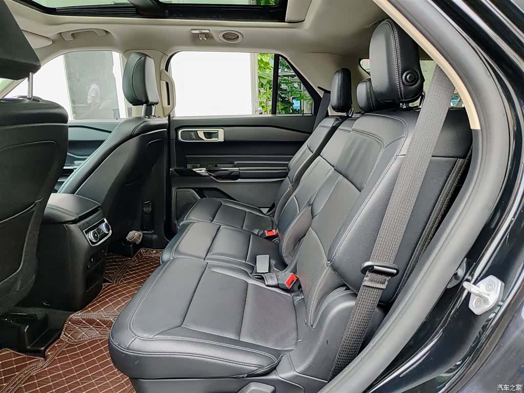 Ford Explorer, 2020 8